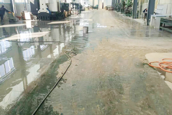 金牛版论坛资料中心承建的某出口型大型锻造企业西卡固化剂项目顺利开工